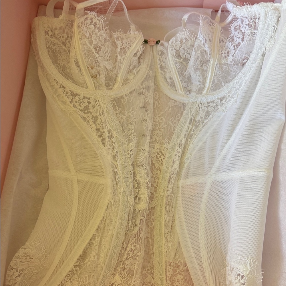 NWT Agent Provocateur Clarissa Basque White Lace Corset Size 34DD - Picture 3 of 11
